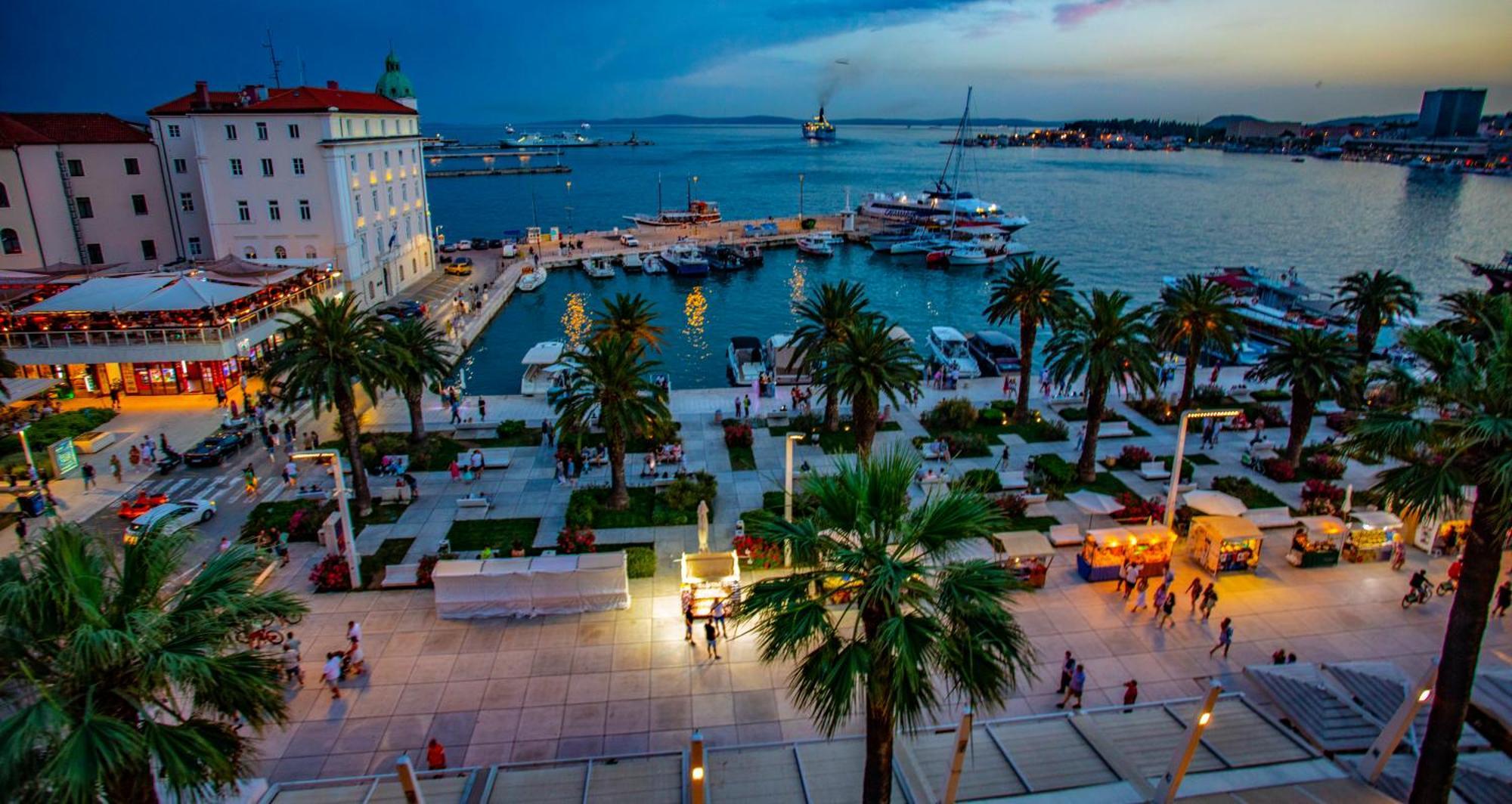 Riva - The Heart Of Palace Split Exterior photo